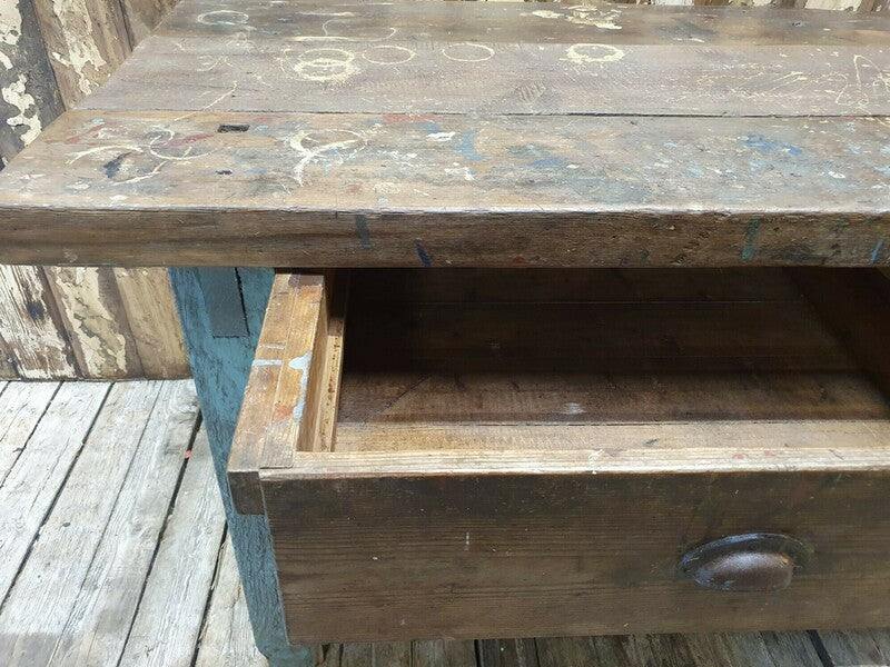 Large painted workbench – A rare vintage treasure